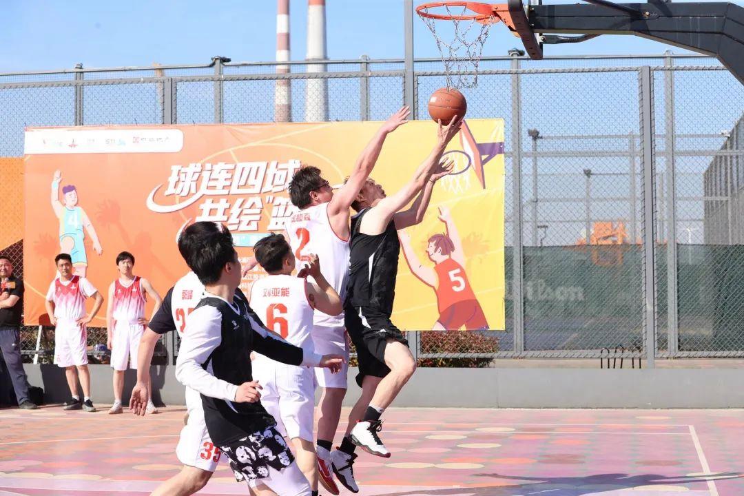 国际篮球赛场上各擒各奋勇争先