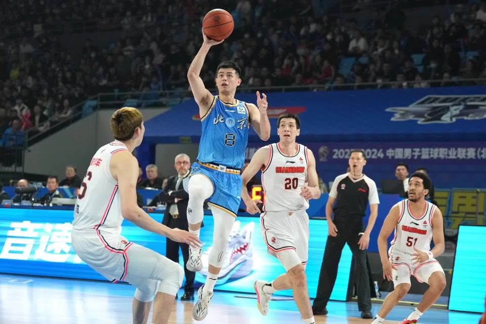 北京男篮客场击败吉林男篮，实现连胜